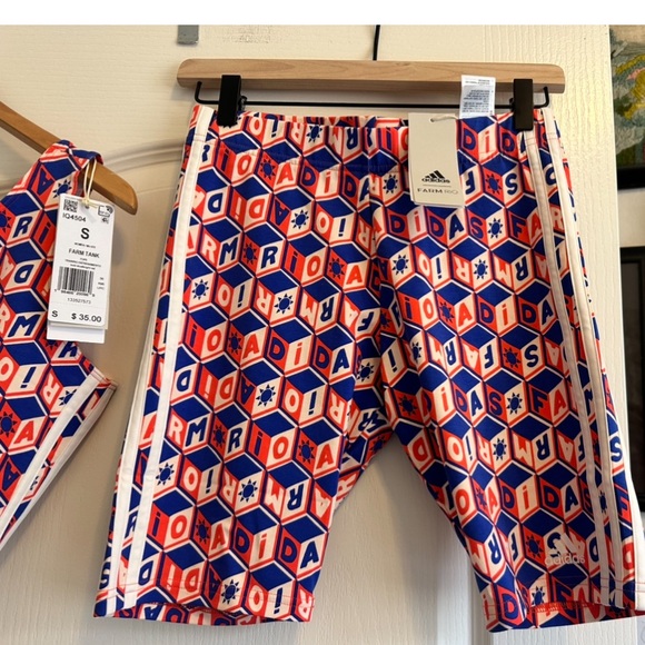 NWT Adidas x Farm Rio Set. Size: Small. Excellent condition 💙 ❤️ - Picture 11 of 15